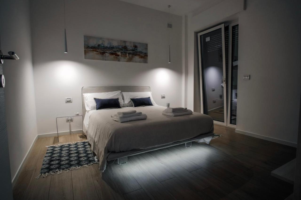 Rossani Suites&Aparts Bari Eksteriør billede